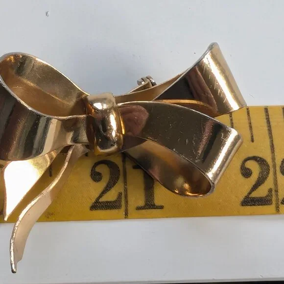 Coro Vintage Golden Bow Brooch - Picture 6 of 8